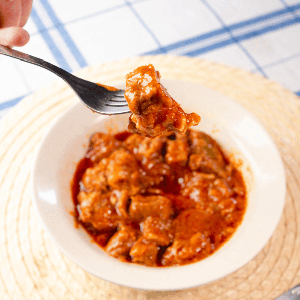 Carne con Tomate Casero