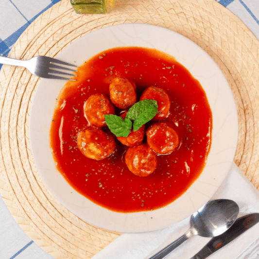 Albóndigas de Pollo en Salsa de Tomate Caseras